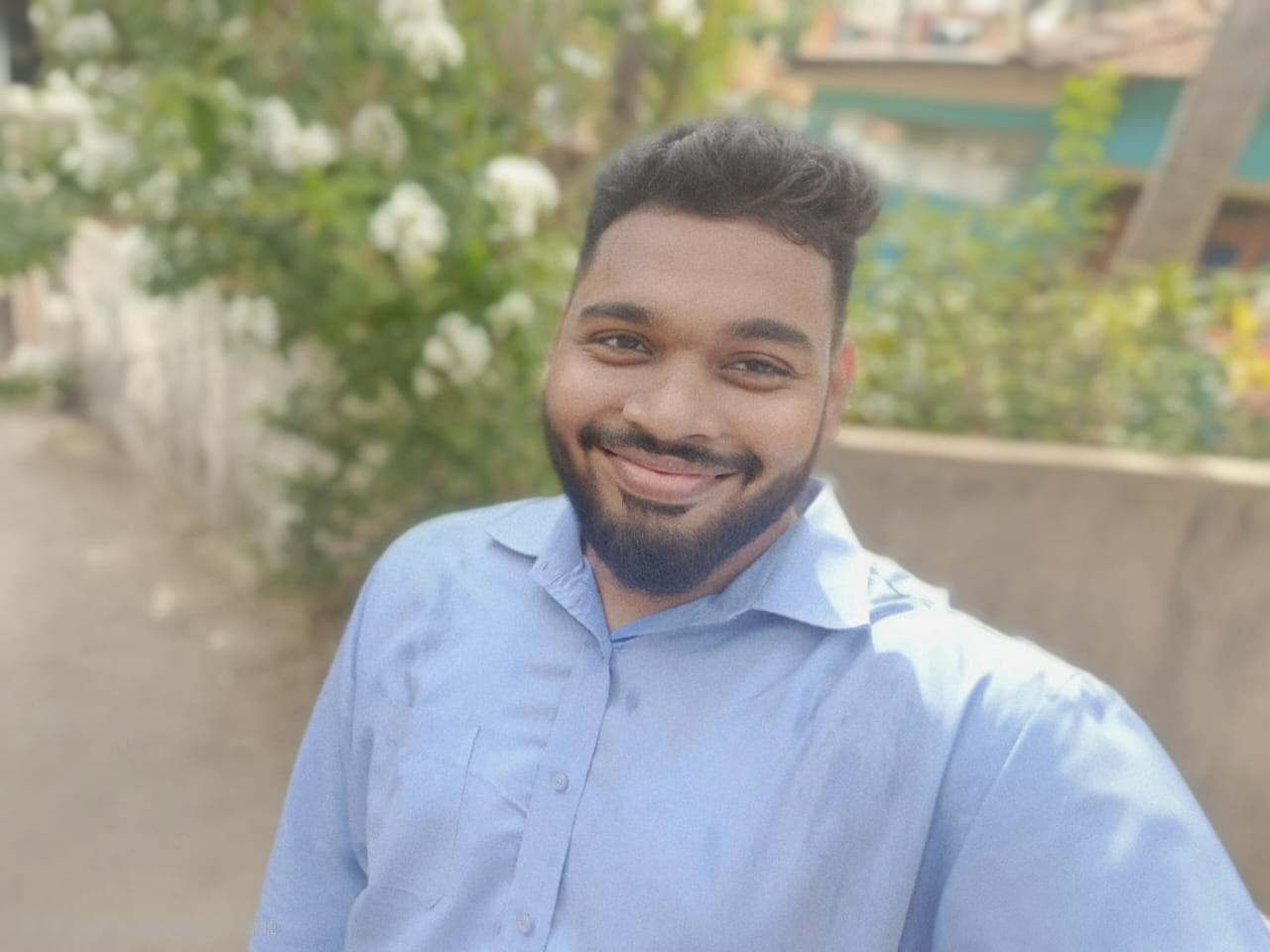 Allister Dcosta - Co-Founder and Operations Head at The Launch Cut, customer operations specialist